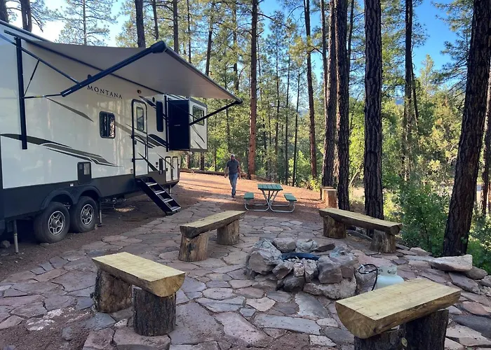 Luxury Glamper Retreat 14 Forest Site * Payson